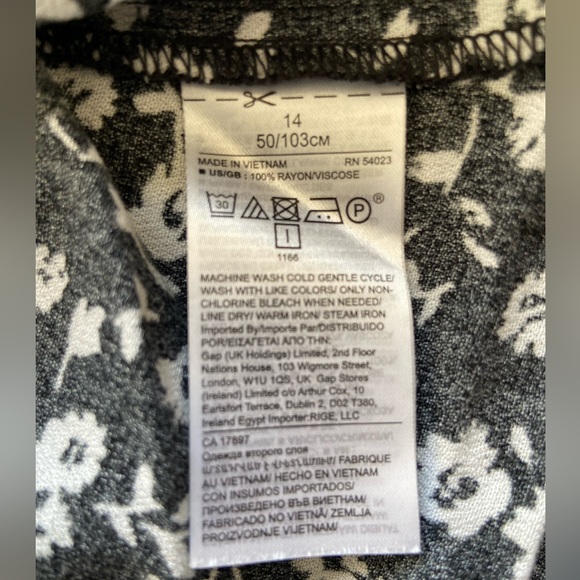 Banana Republic Black and White Floral Midi Skirt size 14 - Picture 4 of 5